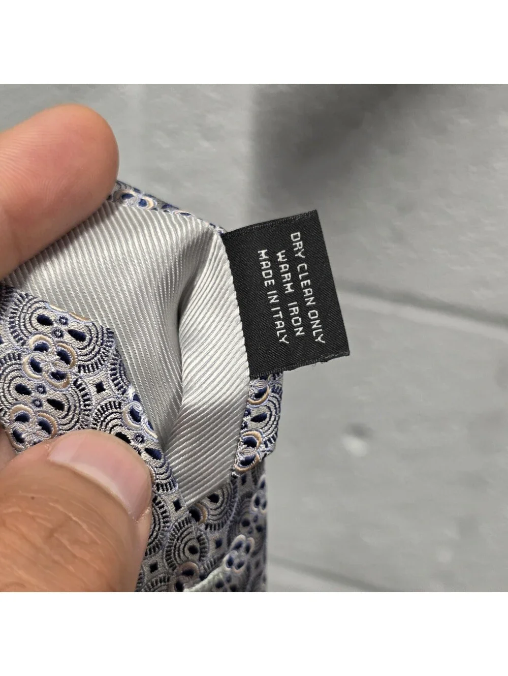 Ermenegildo Zegna Men's Silk Necktie Tie Long Woven Weave Dots 59x3.5 silver